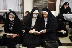  مراسم دعای کمیل حجاج ایرانی در مدینه منوره 21