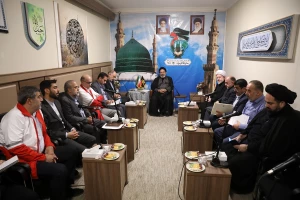 حجت‌الاسلام والمسلمین نواب در نشست معاونین بعثه و سازمان و مسئولان حج تاکید کرد:
بررسی و رفع مشکل بار زائران مسیر عراق/ آسیب‌شناسی برنامه‌ها با هدف ارتقاء سطح خدمت‌رسانی به زائران