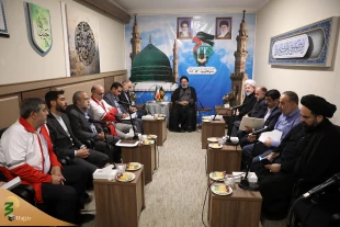 حجت‌الاسلام والمسلمین نواب در نشست معاونین بعثه و سازمان و مسئولان حج تاکید کرد:
بررسی و رفع مشکل بار زائران مسیر عراق/ آسیب‌شناسی برنامه‌ها با هدف ارتقاء سطح خدمت‌رسانی به زائران 2