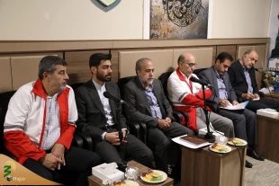 حجت‌الاسلام والمسلمین نواب در نشست معاونین بعثه و سازمان و مسئولان حج تاکید کرد:
بررسی و رفع مشکل بار زائران مسیر عراق/ آسیب‌شناسی برنامه‌ها با هدف ارتقاء سطح خدمت‌رسانی به زائران 3