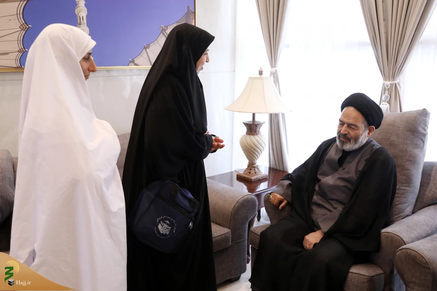 دیدار صمیمی سرپرست حجاج ایرانی با زائران کشورمان 4