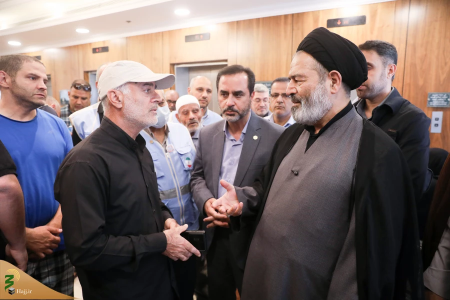 دیدار صمیمی سرپرست حجاج ایرانی با زائران کشورمان 22