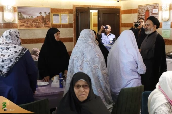 دیدار صمیمی سرپرست حجاج ایرانی با زائران کشورمان 17