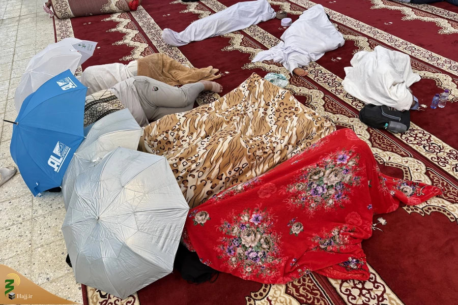 
مسجد خیف
 24