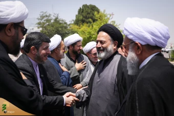 بازگشت نماینده ولی‌فقیه در امور حج و زیارت به ایران مقتدر 11