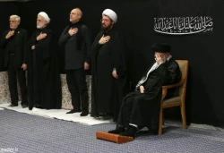 در حسینیه امام خمینی(ره) برگزار شد؛

مراسم عزادارای شب عاشورا با حضور رهبر انقلاب اسلامی 2