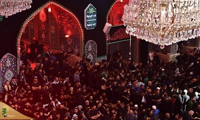 برپایی مراسم مقتل‌خوانی روز عاشورا در کربلا با حضور پرشور زائران 3