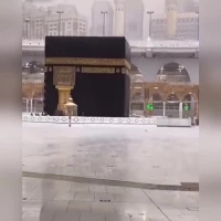 رعد و برق و باران شدید در مسجدالحرام+فیلم 2