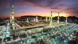 شهر پیامبر از دریچه دوربین زائران ایرانی (4)
نماز جمعه مدینه + فیلم 3