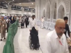 از دریچه دوربین - 16

طواف با ویلچر 2