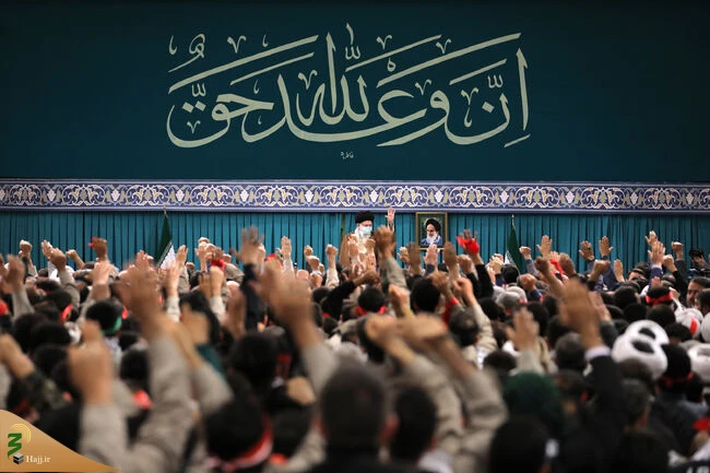 رهبر انقلاب اسلامی در دیدار با هزاران نفر از بسیجیان تبیین کردند: مختصات جغرافیای سیاسی جدید منطقه با محوریت هستههای مقاومت